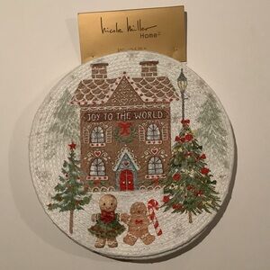 Nicole Miller Christmas Scene Round Placemats New